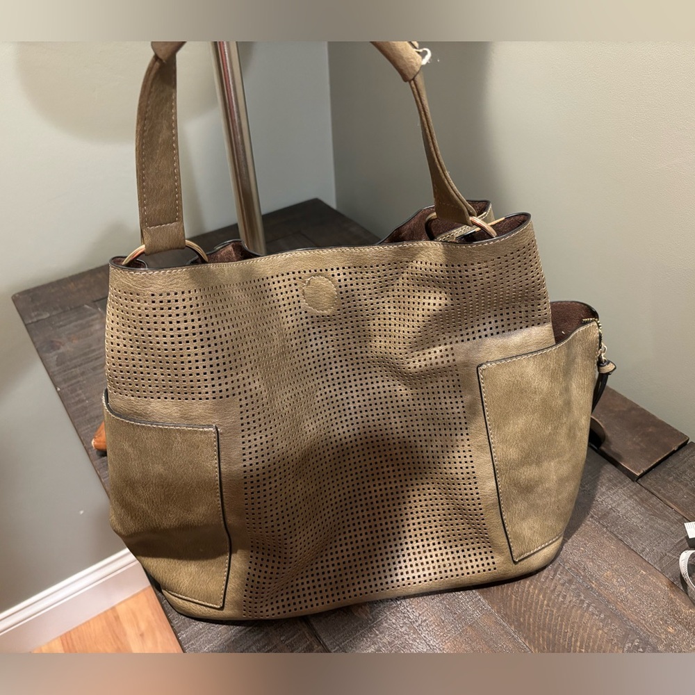 Vegan Moss Green Leather Ladies Purse. Shoulder Bag Or Crossbody - Picture 1 of 5